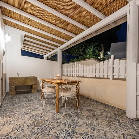 Tatil Evi Terrazza E Conchiglie Torre Suda