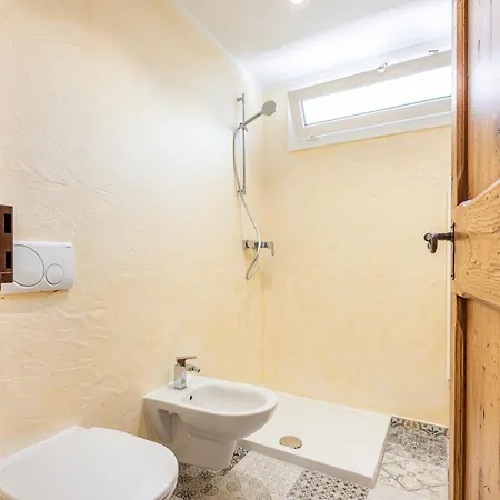 Terrazza E Conchiglie Tatil Evi Torre Suda