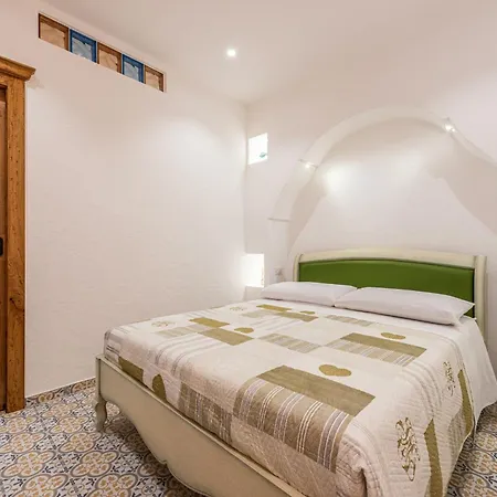 Terrazza E Conchiglie Tatil Evi Torre Suda