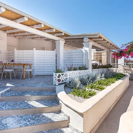 Terrazza E Conchiglie Tatil Evi Torre Suda