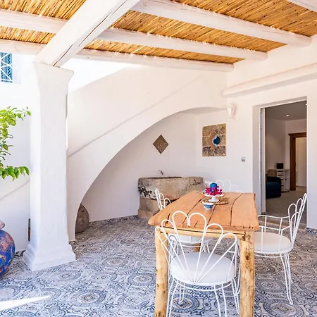 Terrazza E Conchiglie Tatil Evi Torre Suda