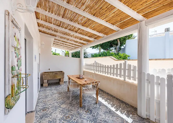 Terrazza E Conchiglie بيت للعطل *