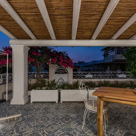 Terrazza E Conchiglie Tatil Evi Torre Suda