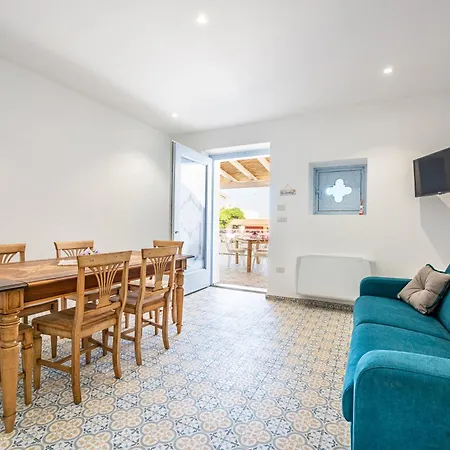 Terrazza E Conchiglie בית נופש *